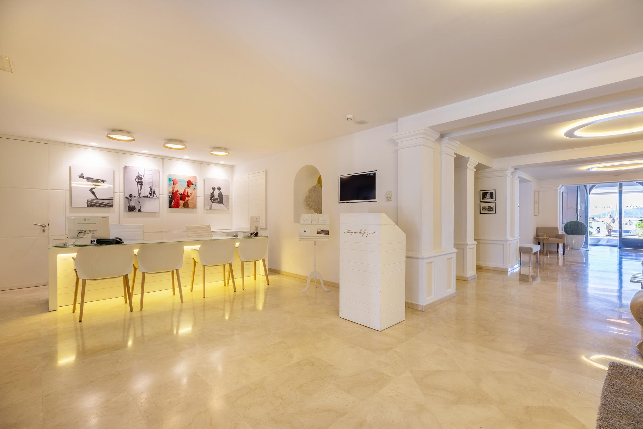 Hotel Illa D'Or & Club Apts 4* Sup Port de Pollenca Exterior photo